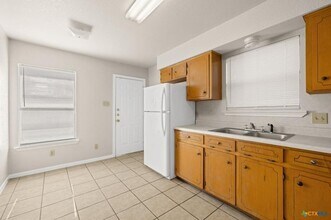 1007 York Ave in Killeen, TX - Foto de edificio - Building Photo