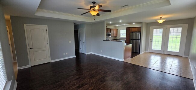 1441 Colonel Hawthorne Dr in Prairie Grove, AR - Building Photo - Building Photo