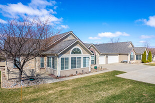 Glenstone Village in Grimes, IA - Building Photo