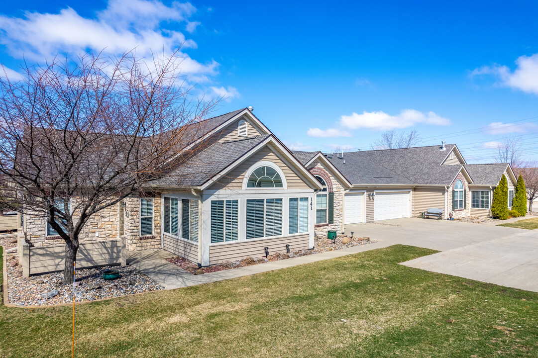 Glenstone Village in Grimes, IA - Building Photo