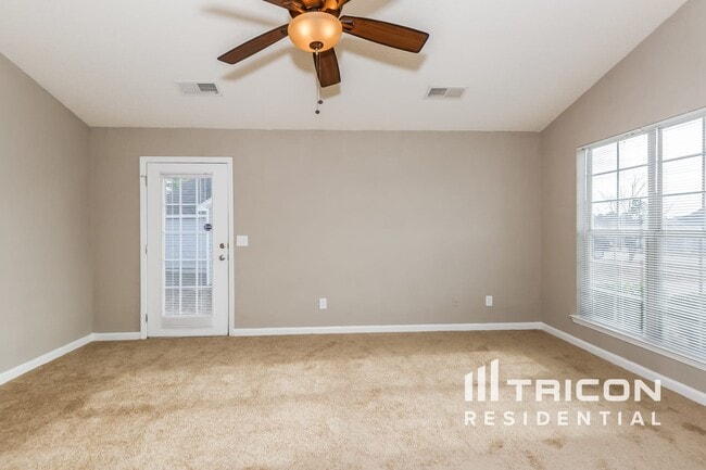 429 Legend Oaks Dr in Columbia, SC - Building Photo - Building Photo