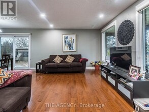 29 Culpepper Dr in Waterloo, ON - Building Photo - Building Photo