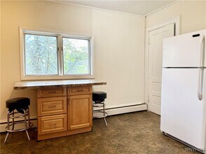 4 St Johns Pl in Buffalo, NY - Building Photo - Building Photo