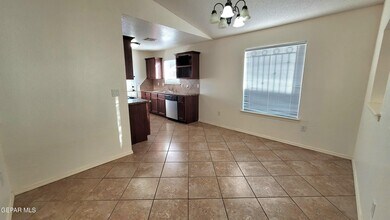 4636 Joseph Rodriguez Dr in El Paso, TX - Building Photo - Building Photo