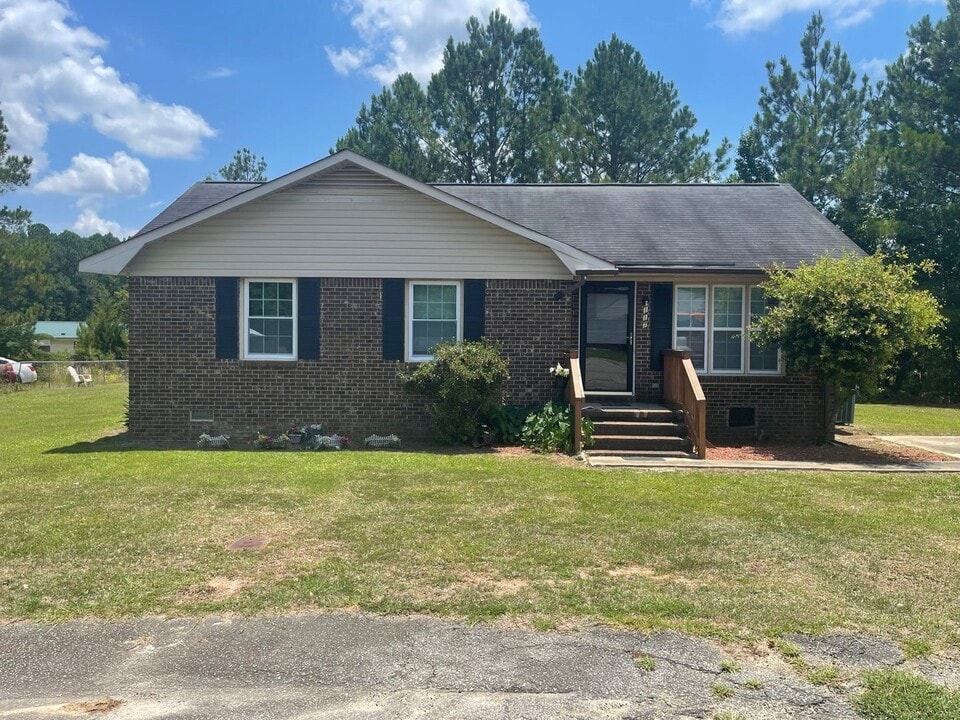 117 Louispal Cir in Orangeburg, SC - Building Photo