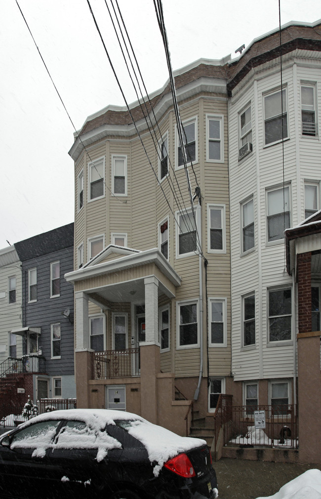 14 Paterson St in Jersey City, NJ - Building Photo - Building Photo