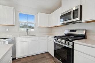 15 Rose Gln Ct in Coatesville, PA - Building Photo - Building Photo