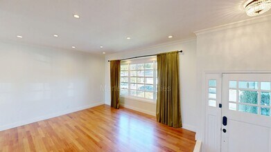 1977 Flamingo Dr in Costa Mesa, CA - Building Photo - Building Photo