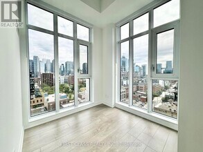 543 Richmond St W in Toronto, ON - Building Photo - Building Photo