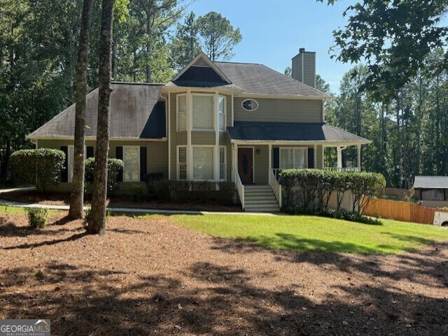 35 Chatsworth Cir in Newnan, GA - Building Photo