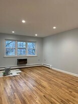 229 E 237th St, Unit 2 nd floor in Bronx, NY - Building Photo