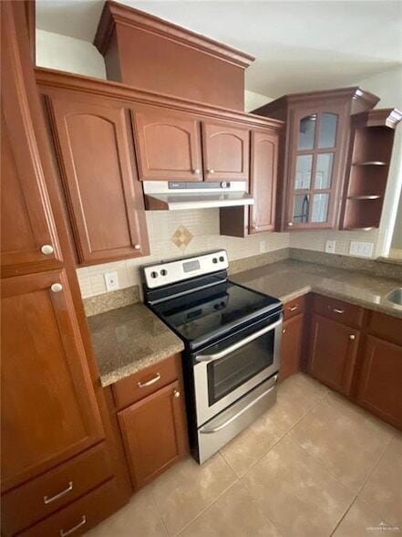 115 S 48th Ln in McAllen, TX - Foto de edificio - Building Photo