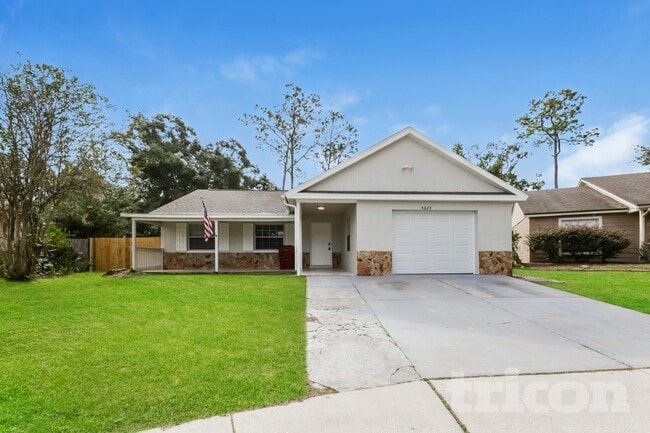 property at 4624 S Country Hills Ct