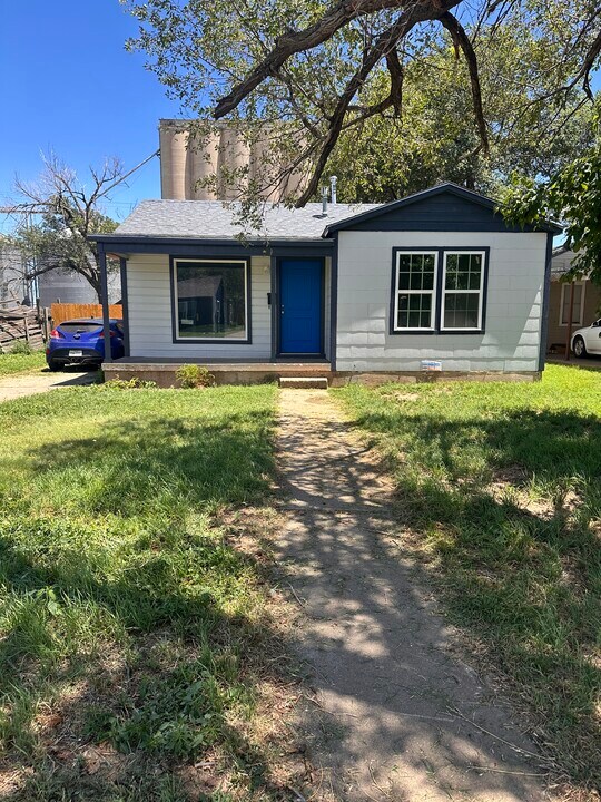 4329 S Polk St in Amarillo, TX - Building Photo