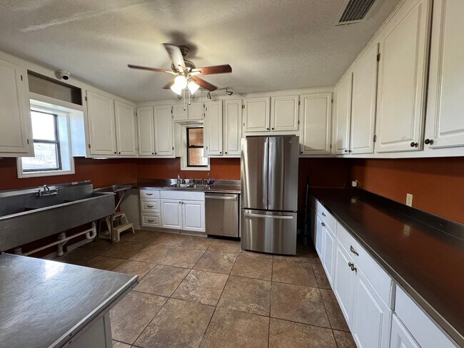 12610 129th Dr in Live Oak, FL - Building Photo - Building Photo