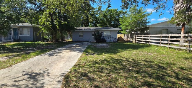 2580 13th Ave S in St. Petersburg, FL - Foto de edificio - Building Photo