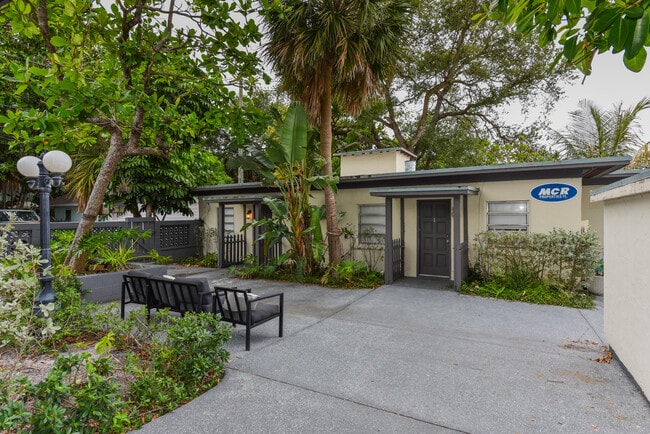 property at 131 S Federal Hwy