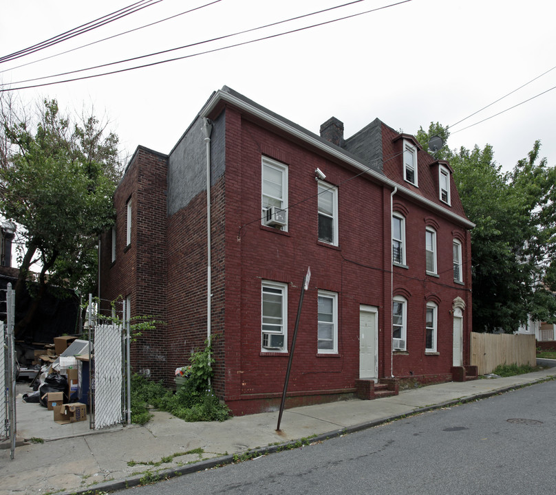 8 Norwood Ave in Staten Island, NY - Building Photo