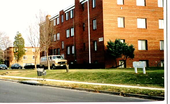 Vesta Three in Suitland, MD - Foto de edificio - Building Photo