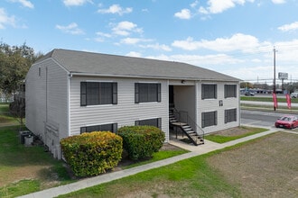 Ranch at 1856 Apartments in San Marcos, TX - Foto de edificio - Building Photo