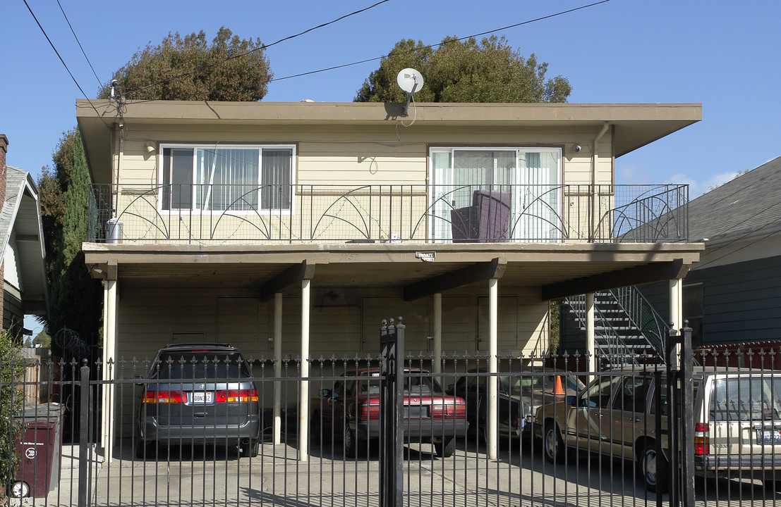 1757 81st Ave in Oakland, CA - Building Photo