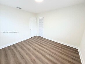 820 86th St in Miami Beach, FL - Foto de edificio - Building Photo