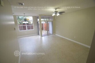 3705 Valais Dr in Hollywood, FL - Building Photo - Building Photo