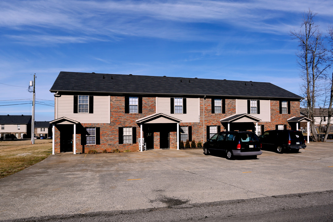 2455 Wilson Rd in Clarksville, TN - Building Photo