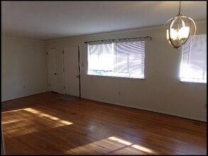 408 Pickwick Ln in North Little Rock, AR - Building Photo - Building Photo