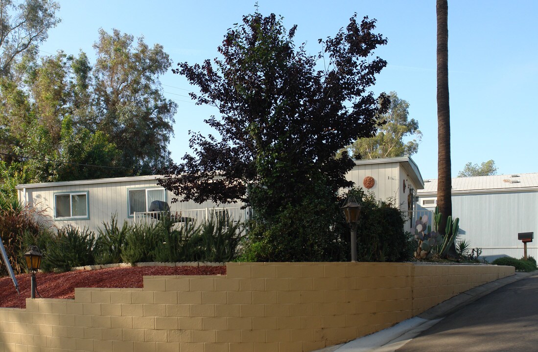 Ridgecrest Golden Terrace Park in Lakeside, CA - Building Photo