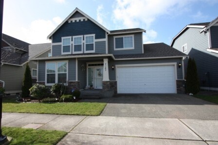 7147 Prism St SE in Lacey, WA - Foto de edificio