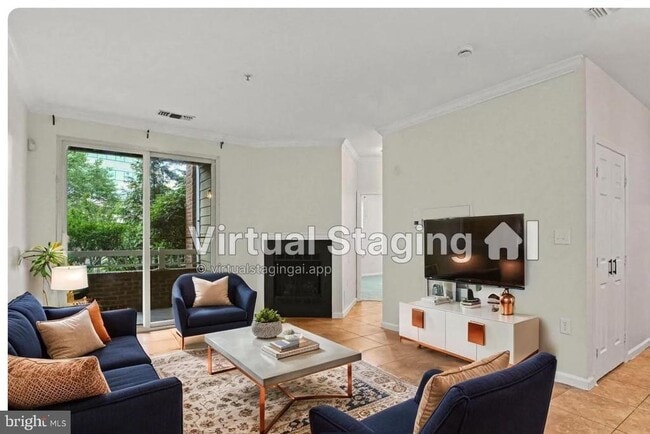 12901 Alton Square in Herndon, VA - Building Photo - Building Photo