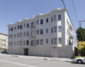 101 Capra Way in San Francisco, CA - Building Photo - Building Photo