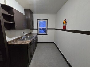 1501 McDonald St in Sioux City, IA - Foto de edificio - Building Photo