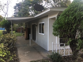 2645 Queensroad Ave in Jackson, MS - Building Photo - Building Photo