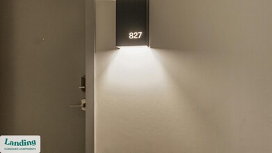 620 Foster St, Unit 827 in Durham, NC - Foto de edificio - Building Photo