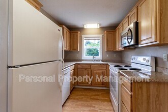 8006 NW 9th Ave in Vancouver, WA - Foto de edificio - Building Photo