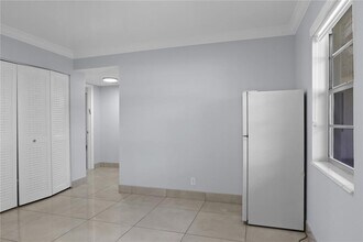 4100 N 58th Ave, Unit 106 in Hollywood, FL - Building Photo - Building Photo