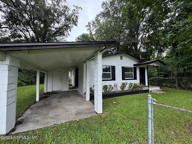 2017 Ella St in Jacksonville, FL - Building Photo - Building Photo