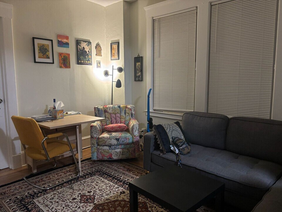 968 State St in New Haven, CT - Building Photo