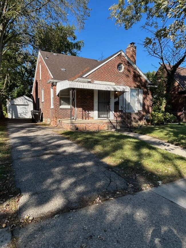 17191 St Marys St in Detroit, MI - Building Photo - Building Photo