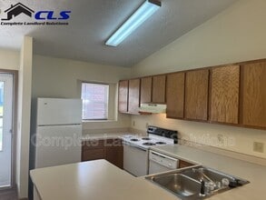 550 College Ave in Terre Haute, IN - Building Photo - Building Photo