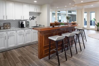 Lofts at Baymeadows I RESORT STYLE LIVING in Jacksonville, FL - Building Photo - Building Photo