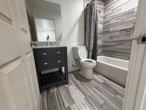 3320 W 66th St in Los Angeles, CA - Building Photo - Building Photo