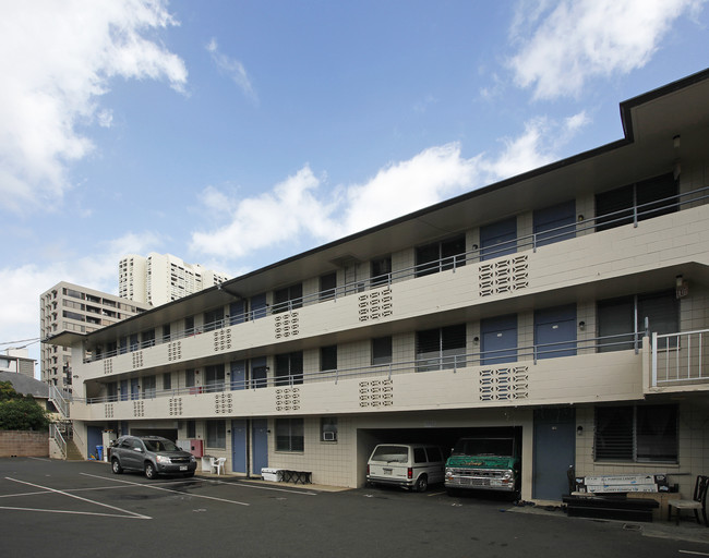 1635 Kewalo St in Honolulu, HI - Building Photo - Building Photo