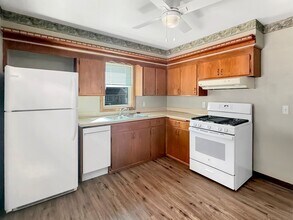 5848 Washburn Ave S in Minneapolis, MN - Building Photo - Building Photo