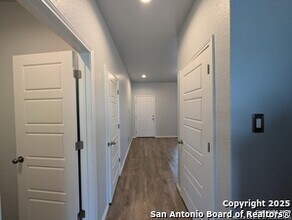 7311 Capricorn Way in Converse, TX - Building Photo - Building Photo