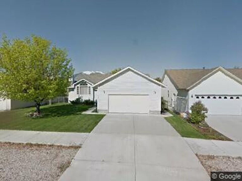 129 Alice Ave in Hamilton, MT - Building Photo