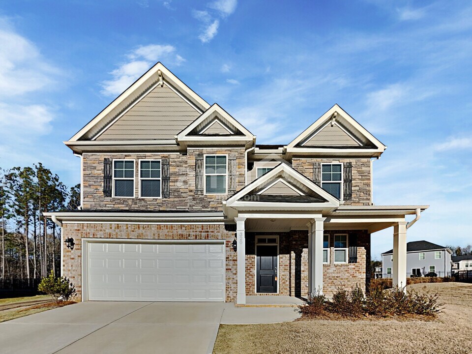 320 Bourne St in Holly Springs, GA - Building Photo