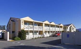 Sherwood Village in Salinas, CA - Building Photo